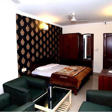 Hotel Haryana Chandīgarh Eksteriør billede