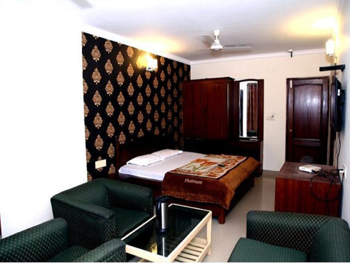 Hotel Haryana Chandīgarh Eksteriør billede