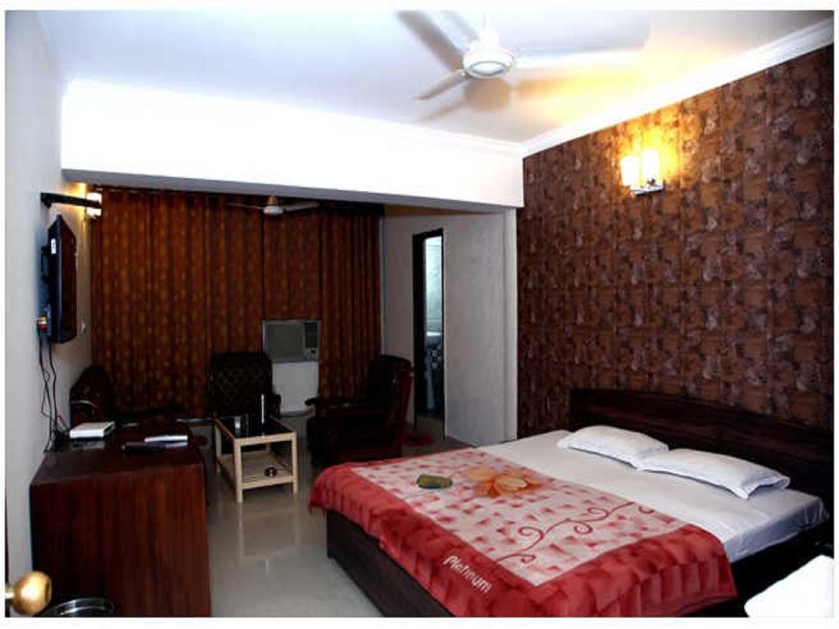 Hotel Haryana Chandīgarh Eksteriør billede
